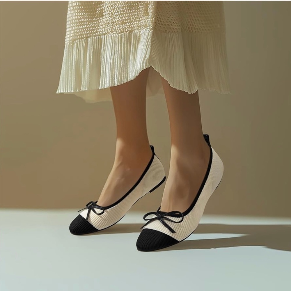 Black and Cream Flats - Picture 3 of 6